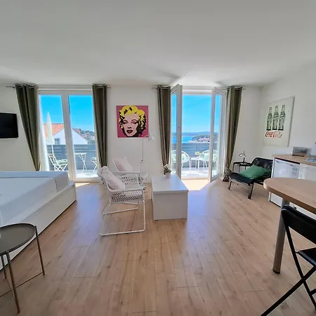 Delux Nena Apartmán *
